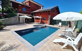 Villa Laura Rooms & Pool