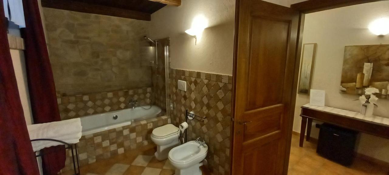 Villa Laura B&B Fossano Buitenkant foto