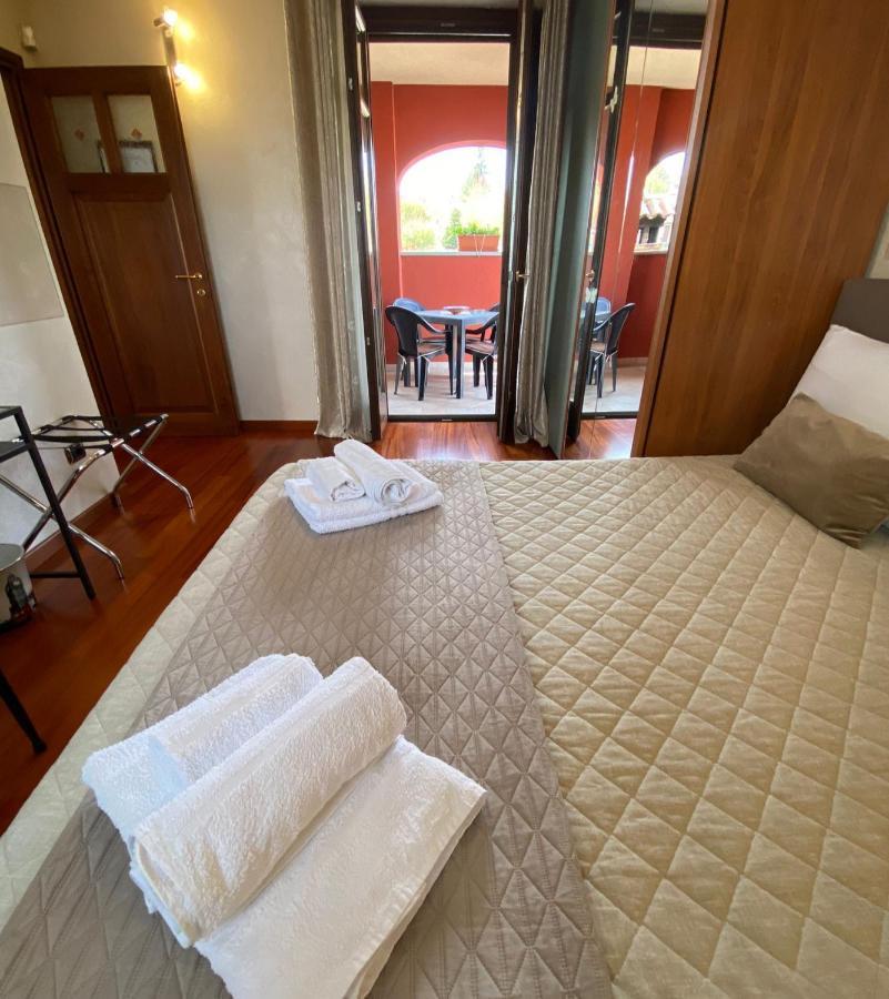 Villa Laura B&B Fossano Buitenkant foto