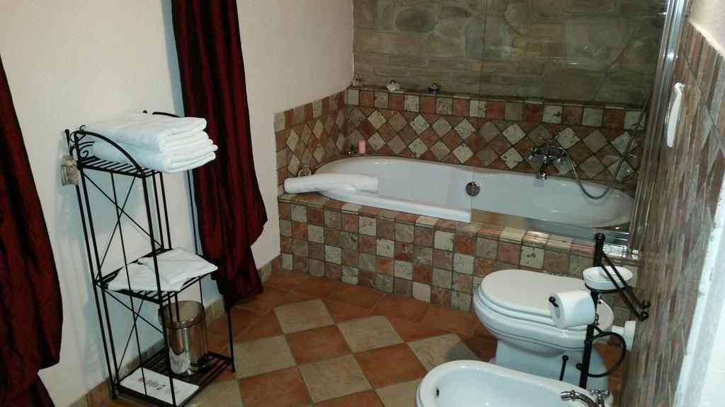 Villa Laura B&B Fossano Kamer foto